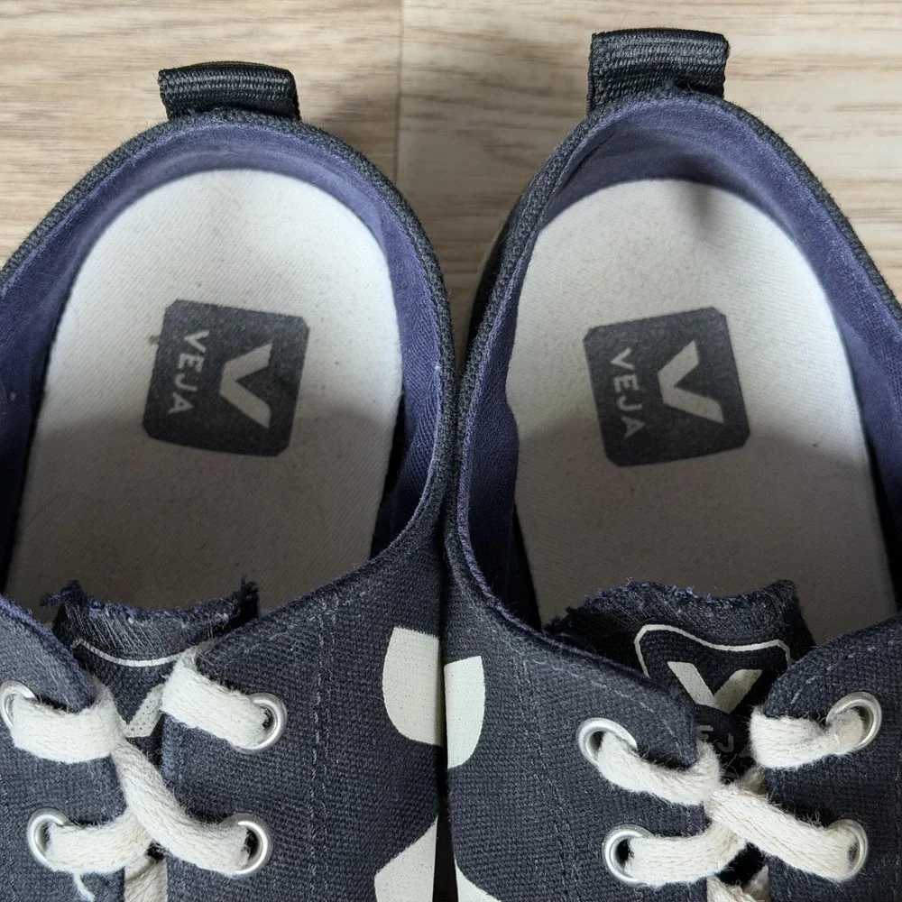 Veja Nova Shoes Womens Size 9 Black White Canvas Athletic Casual Sneakers Brazil